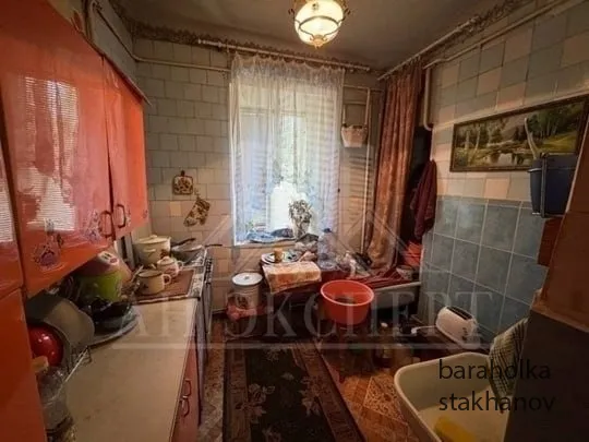 ПРОДАМ 2 -х КОМНАТНУЮ КВАРТИРУ