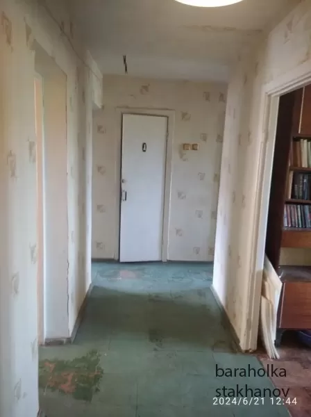 Продам квартиру в Стаханове